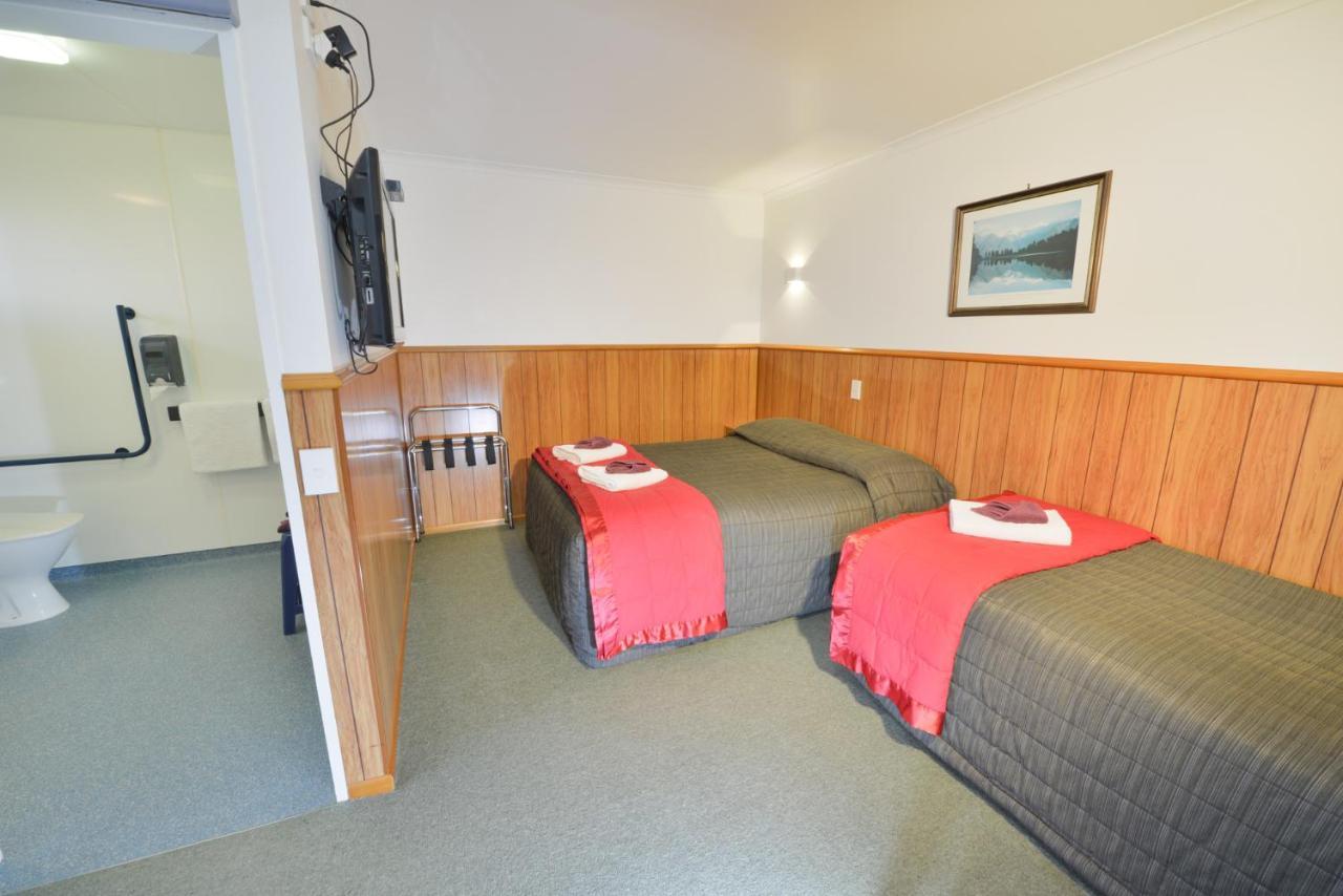 Wilderness Motel Accommodation Haast Exteriör bild