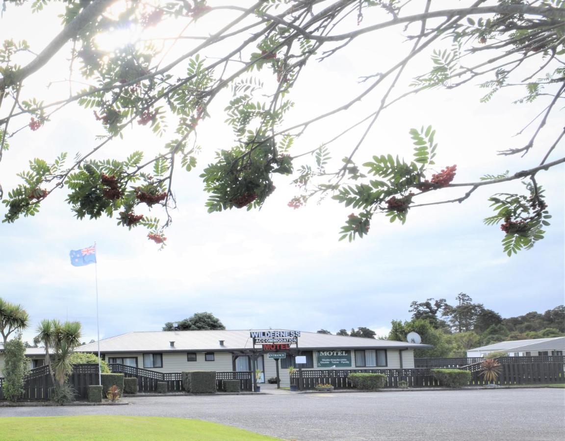 Wilderness Motel Accommodation Haast Exteriör bild