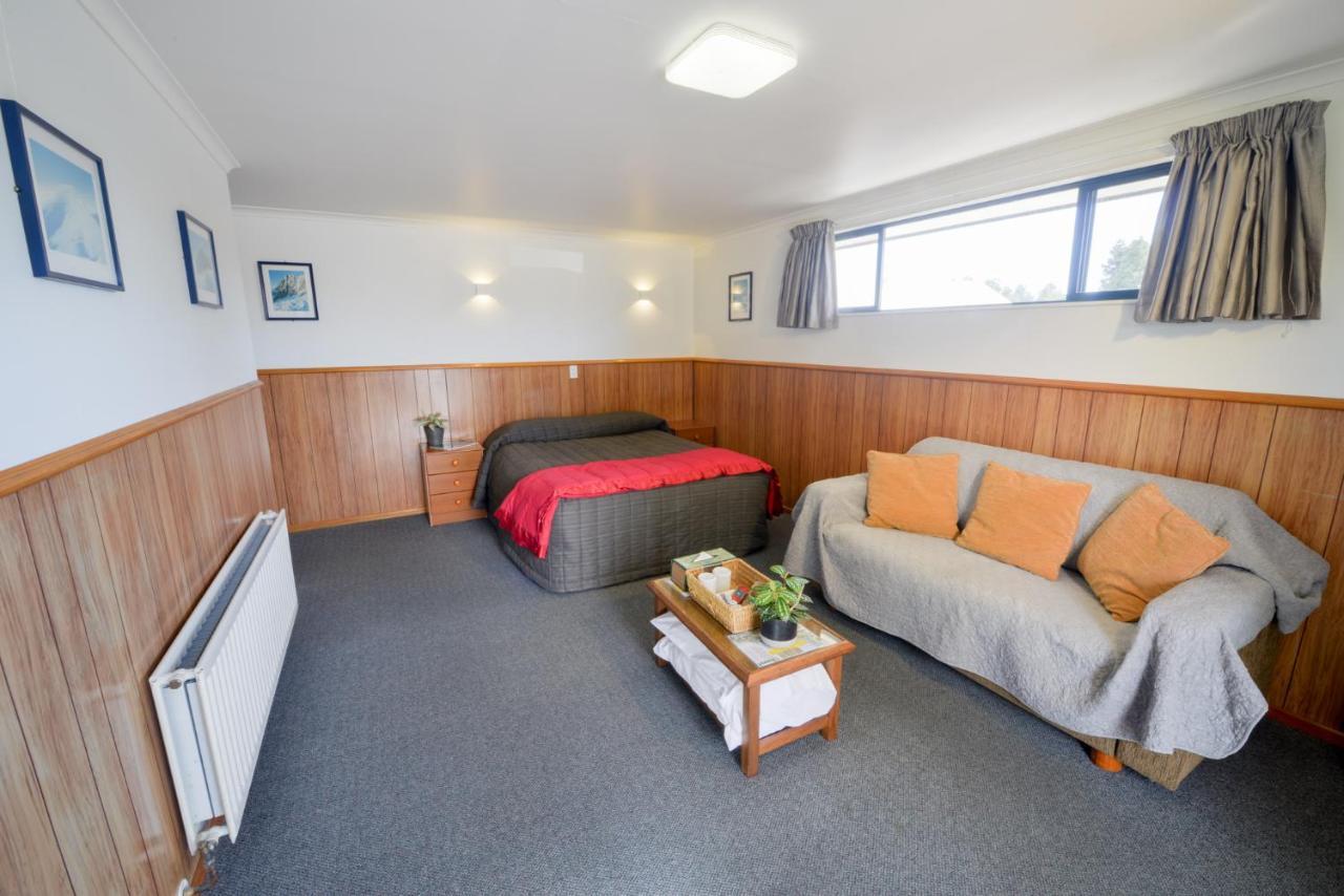 Wilderness Motel Accommodation Haast Exteriör bild