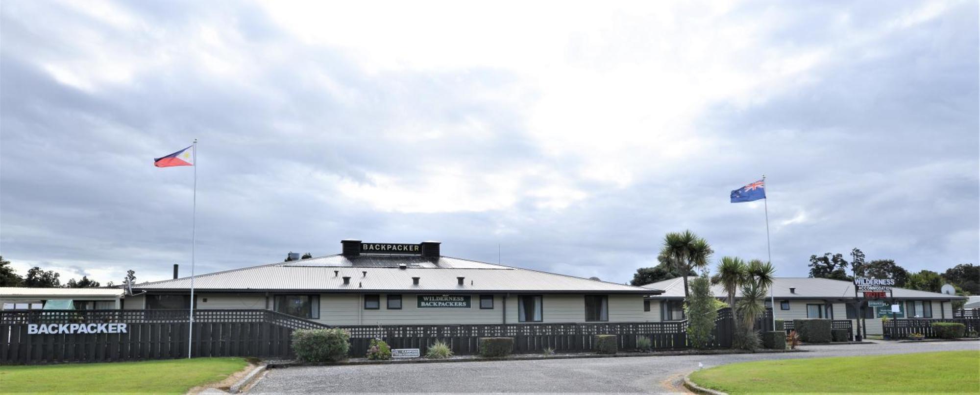 Wilderness Motel Accommodation Haast Exteriör bild