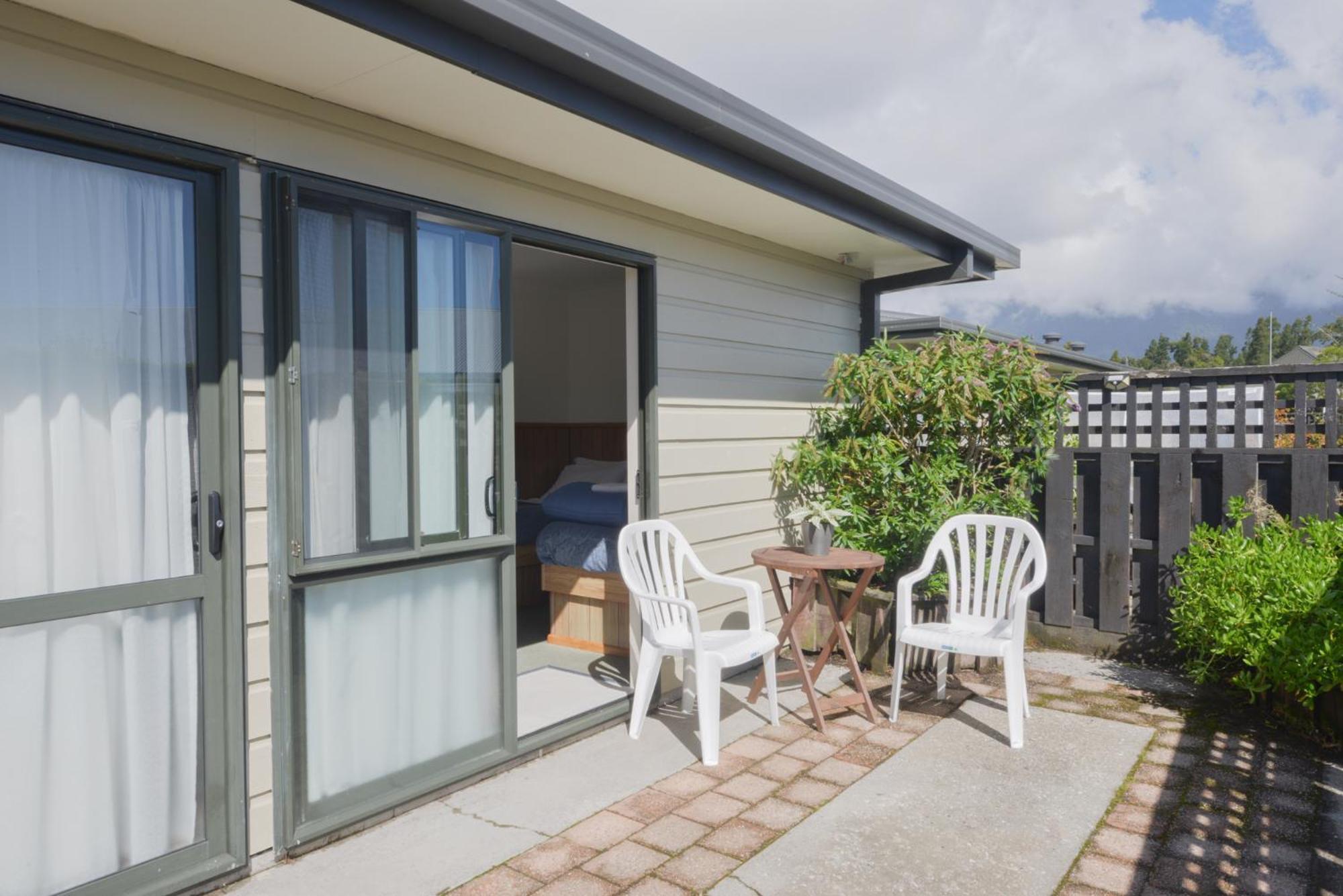 Wilderness Motel Accommodation Haast Exteriör bild