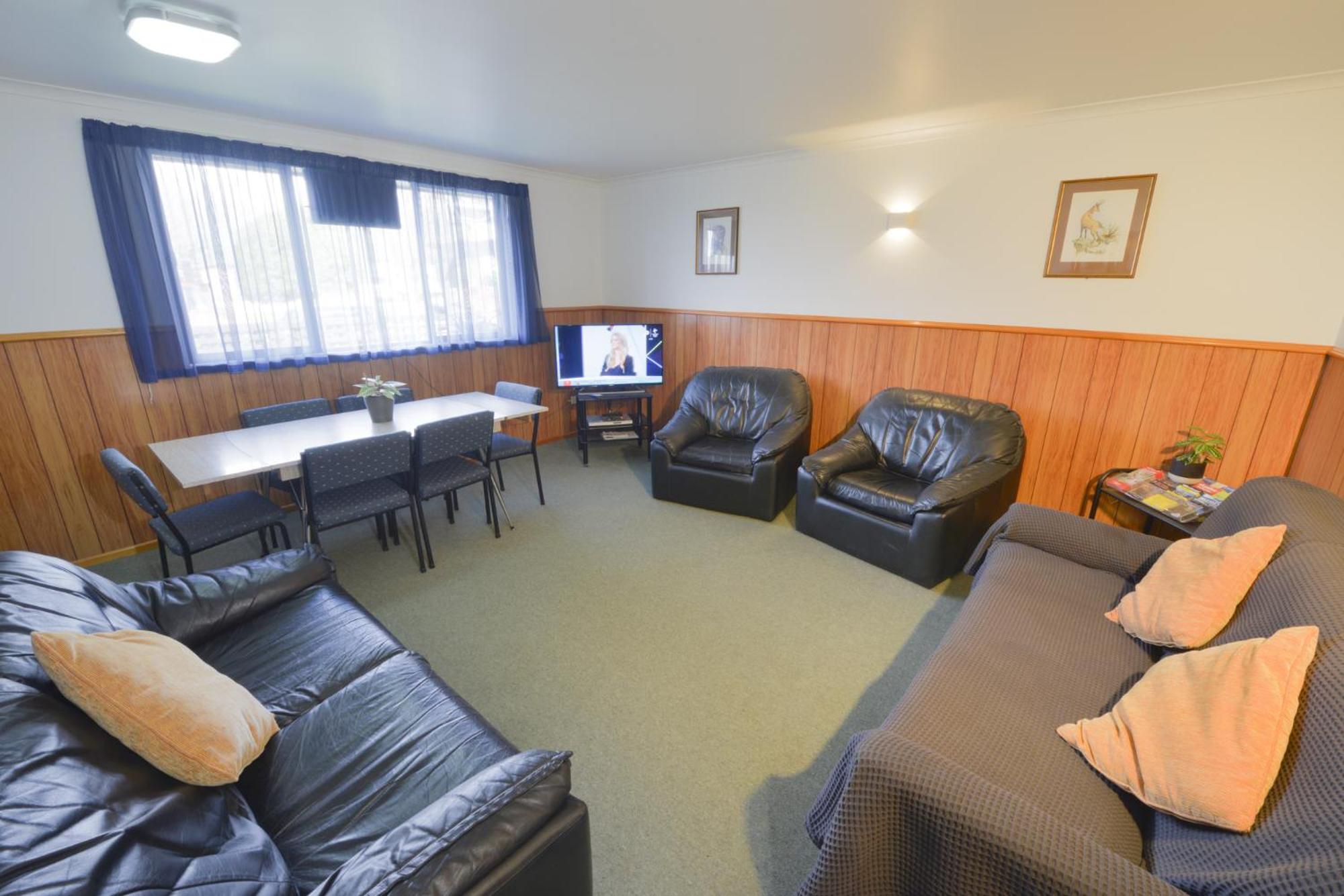 Wilderness Motel Accommodation Haast Exteriör bild